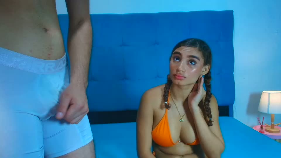 elaa_xx Adult Chat August 25, 2026