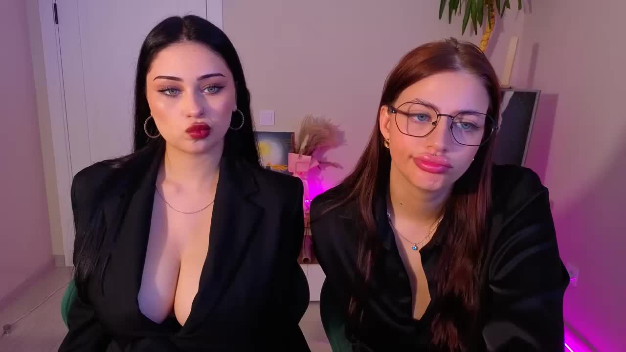 Lizarttt Adult Chat August 25, 2026
