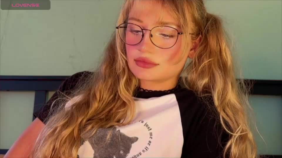 carolinecrystal Adult Chat August 24, 2026