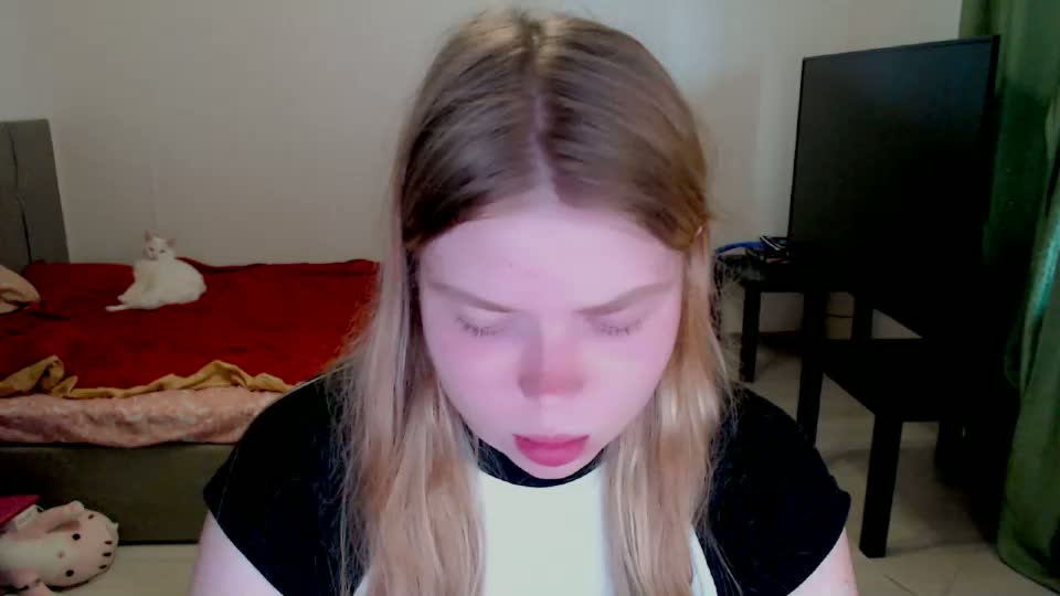 kitten_jenny01 Adult Chat August 25, 2026