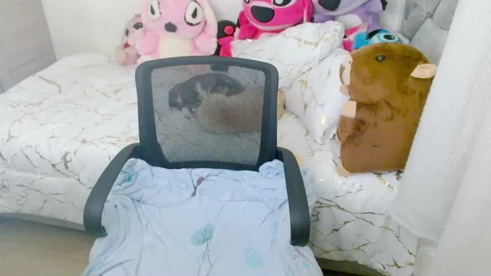 zoe_sexy69 Adult Chat August 25, 2026