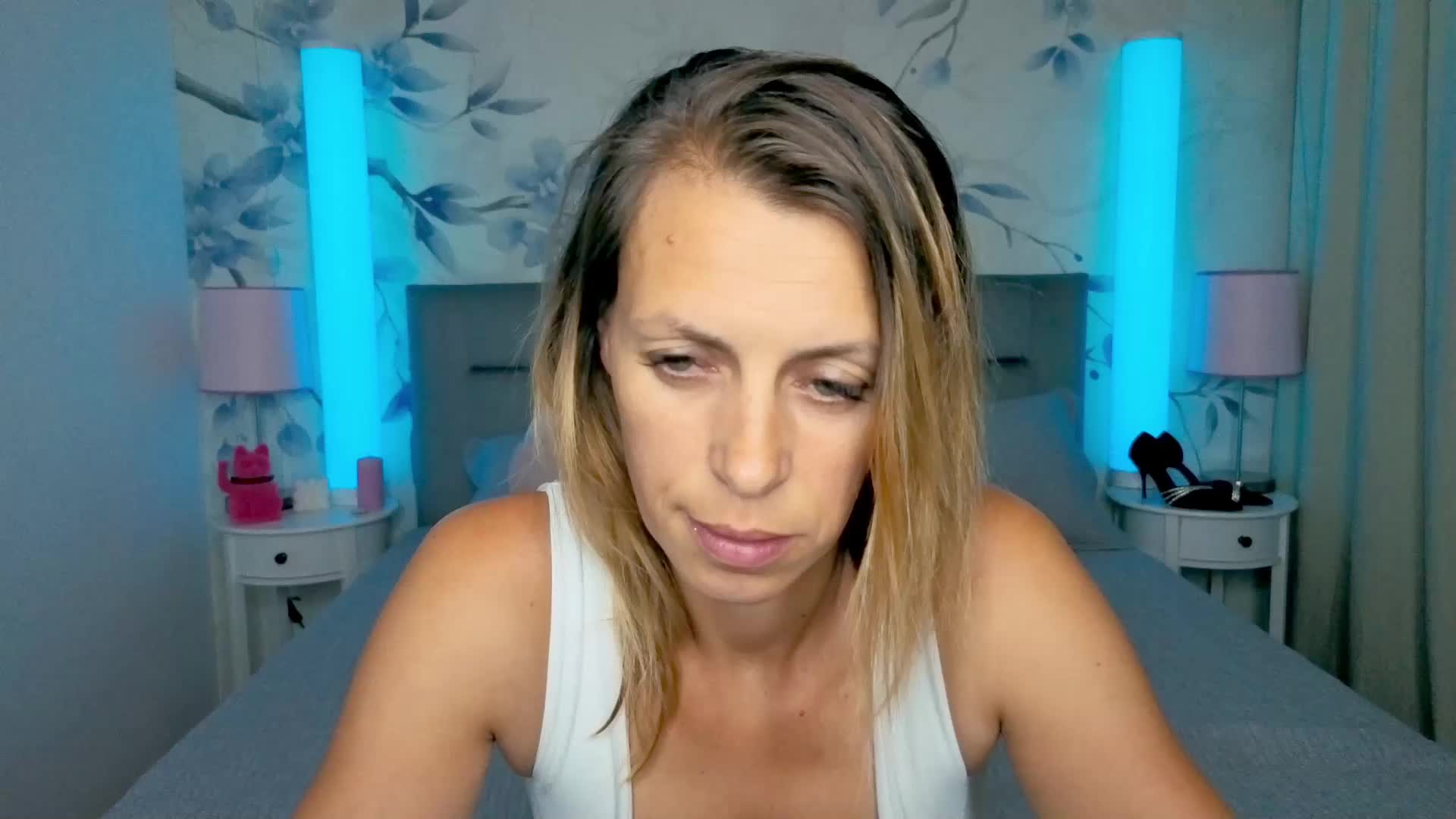 Bellacandyy Adult Chat August 25, 2026