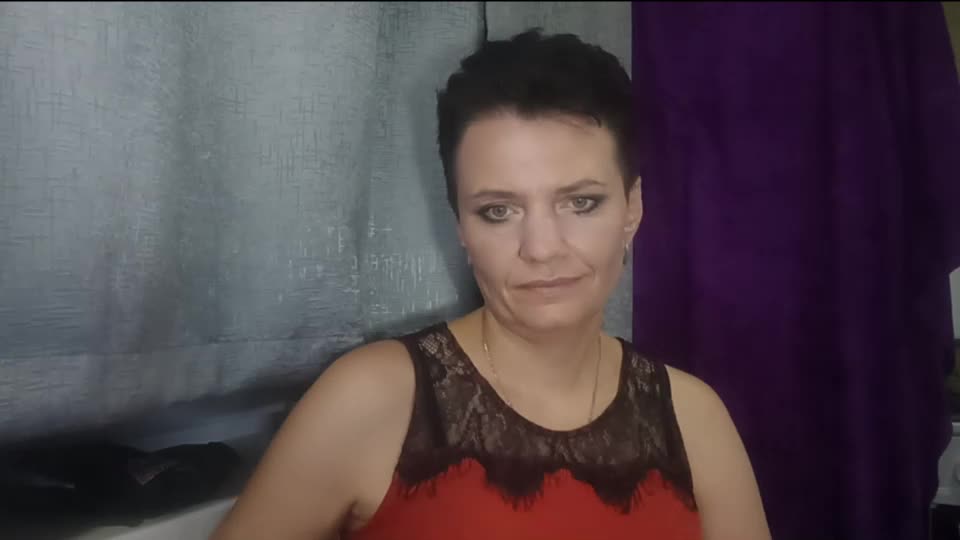 hotmamaqueen234 Adult Chat August 25, 2026