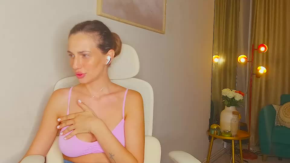 stormi_light Adult Chat August 25, 2026