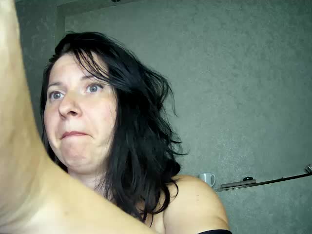 AlisaSmileHot Adult Chat August 25, 2026