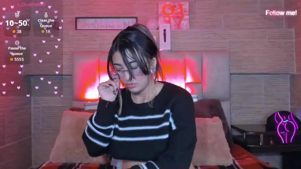 mia_smoke_ Adult Chat August 25, 2026