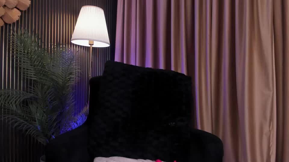 lovingblondie Adult Chat August 26, 2026