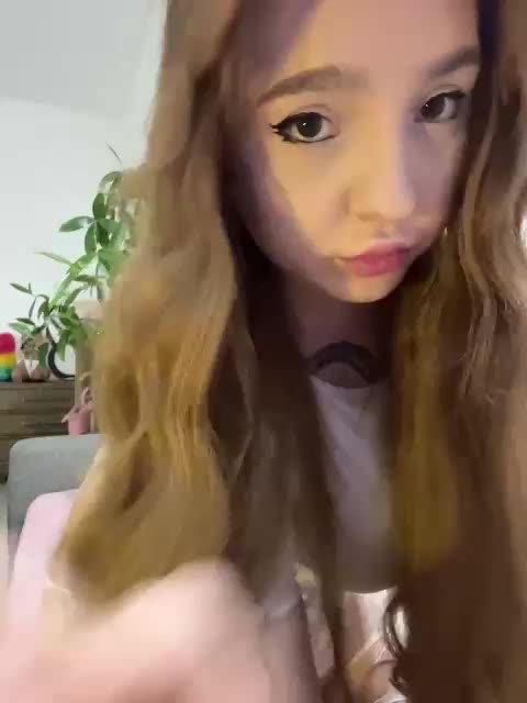 DilaraSecret Adult Chat August 25, 2026