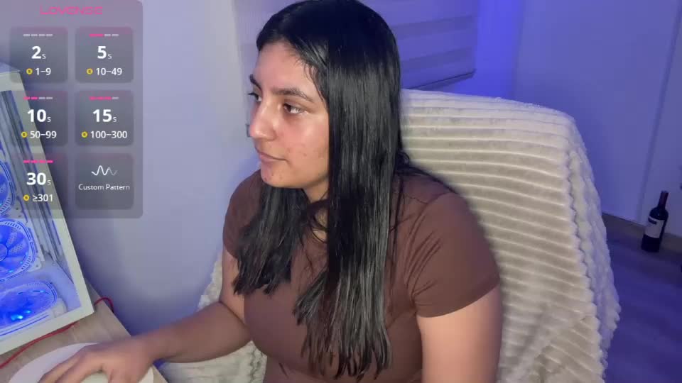 cloe_small08 Adult Chat August 25, 2026