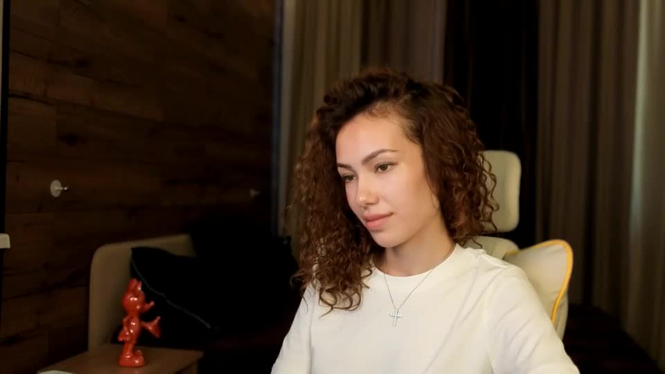 voxlesss Adult Chat August 25, 2026