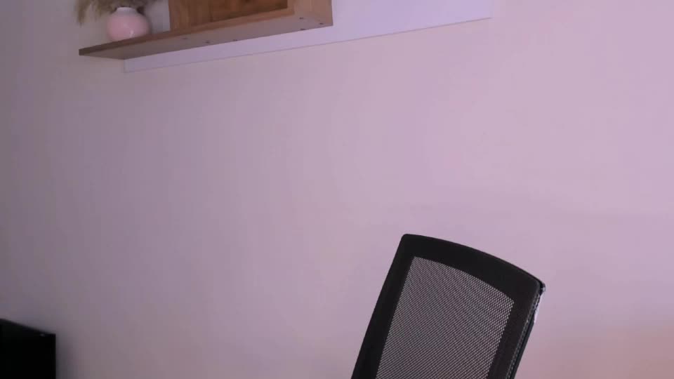 elle_pearl_ Adult Chat August 26, 2026