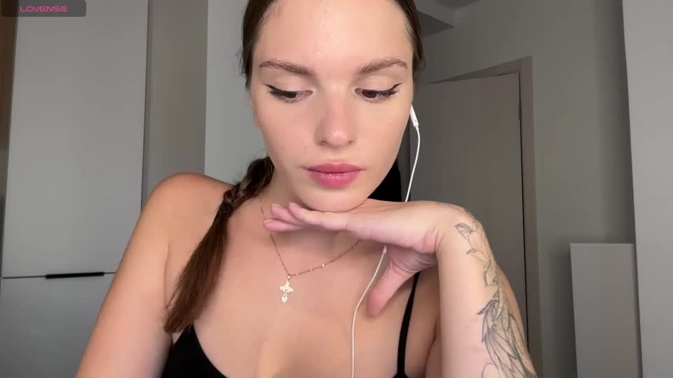 frenzyfoxs Adult Chat August 26, 2026