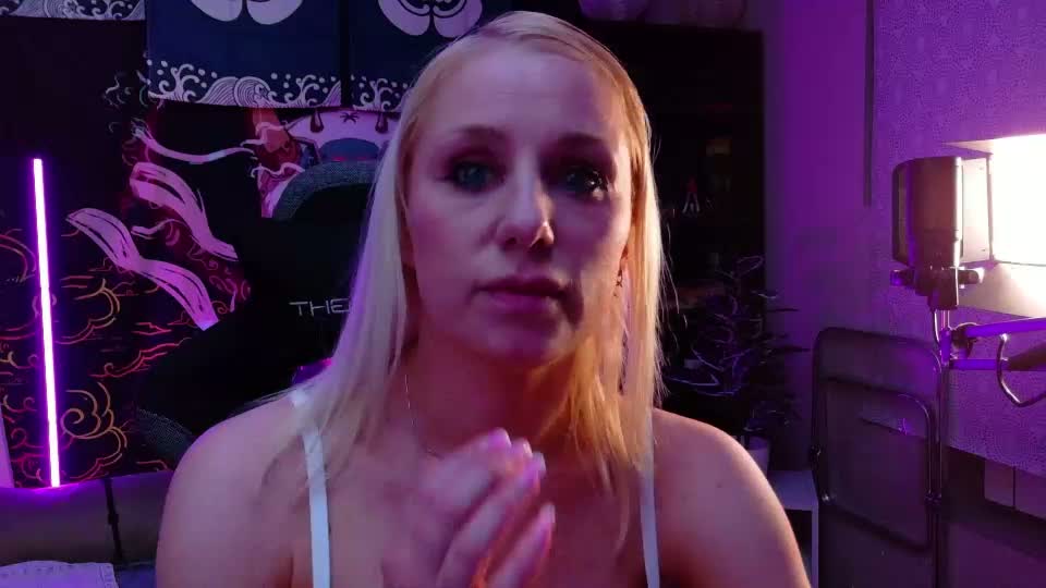 alexiawonder Adult Chat August 26, 2026