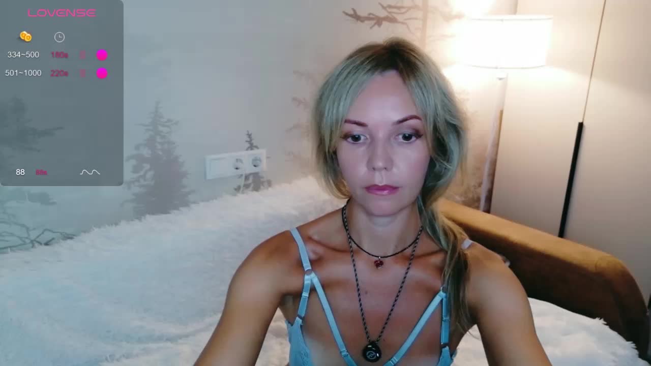 Red_Rose_98 Adult Chat August 26, 2026