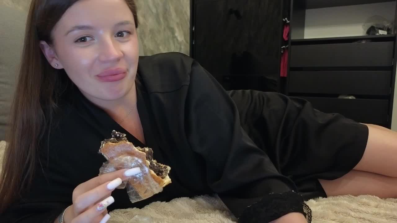 Rosalinelov Adult Chat August 26, 2026