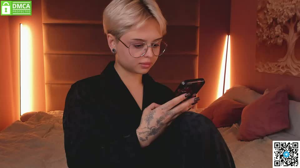 emma_bro0kss Adult Chat August 26, 2026