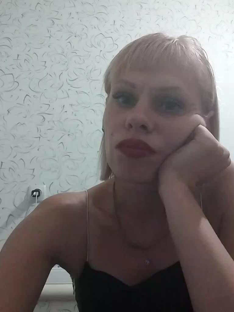 JulieSilver Adult Chat August 26, 2026