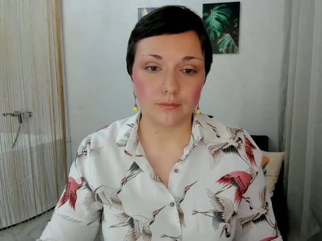 GoldenHazea Adult Chat August 27, 2026