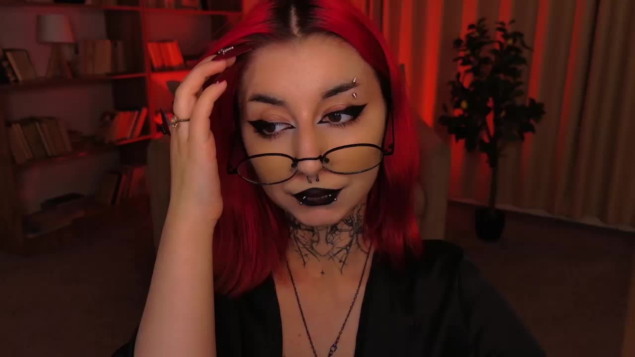 MistressMarcelline Adult Chat August 26, 2026