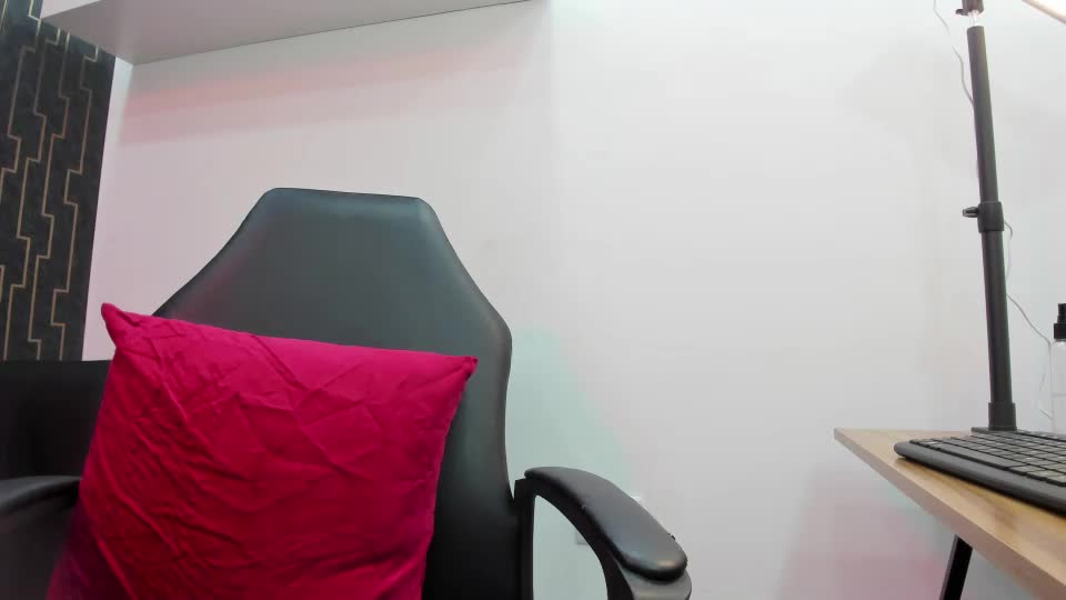 miaa_diamondd1 Adult Chat August 26, 2026