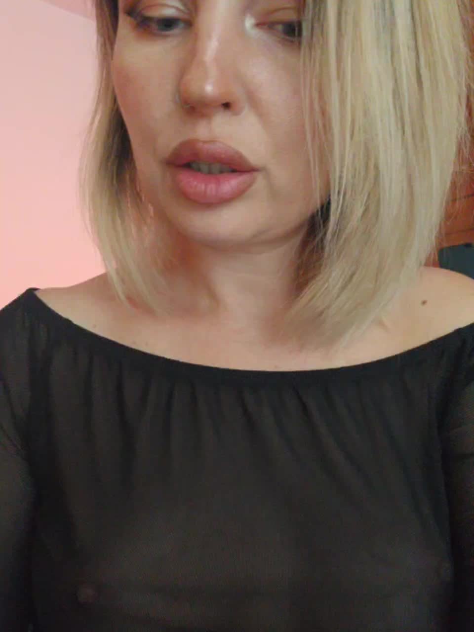 Minni______Mia Adult Chat August 26, 2026