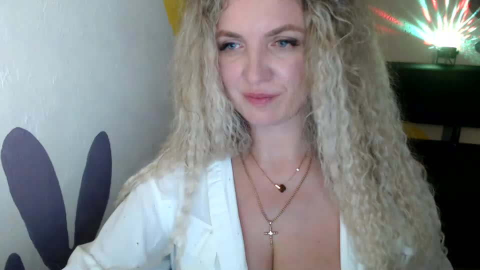 luxdonna Adult Chat August 27, 2026