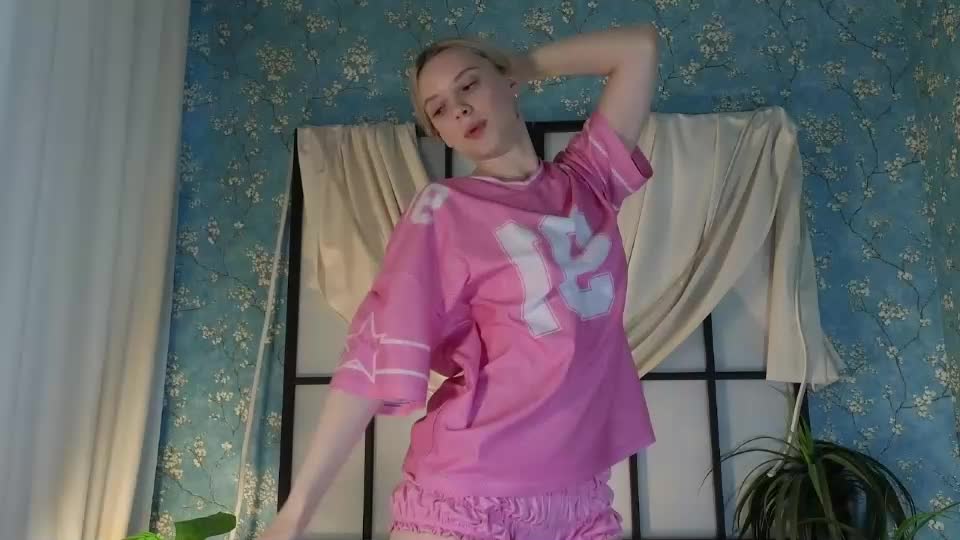 katt_yy Adult Chat August 27, 2026