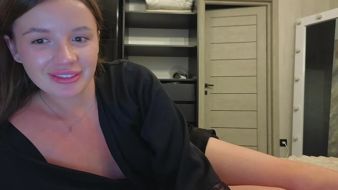 Rosalinelov Adult Chat August 27, 2026