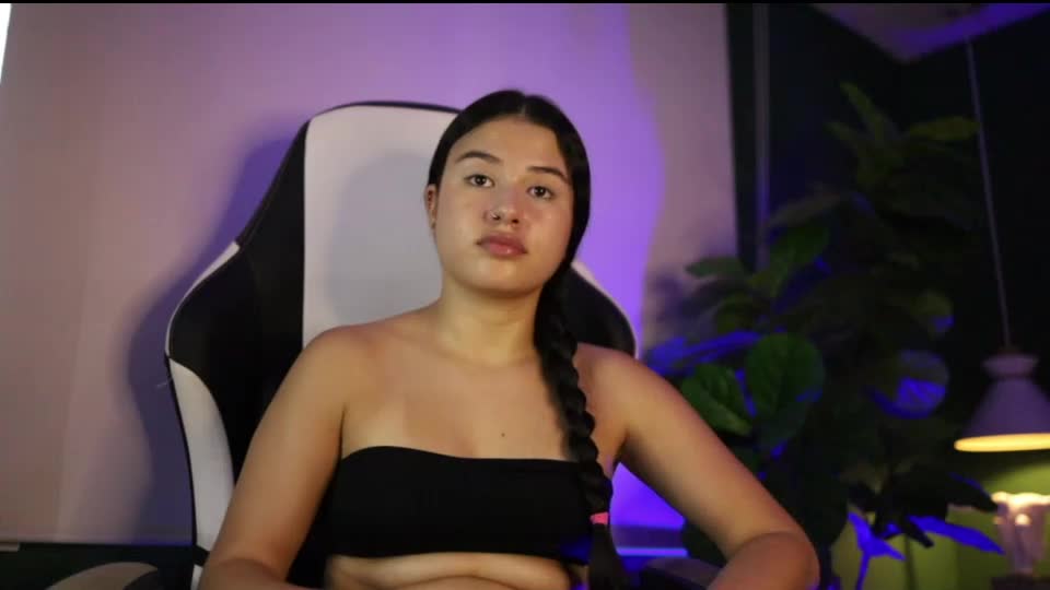 danaa_rousee_ Adult Chat August 27, 2026