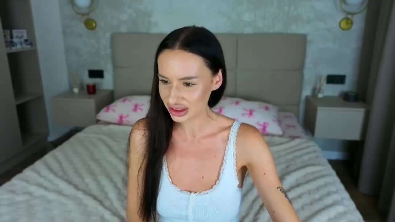SnowWhiteee Adult Chat August 27, 2026