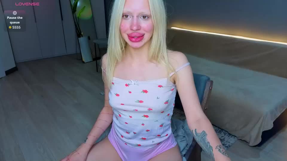 luna_beverly Adult Chat August 27, 2026