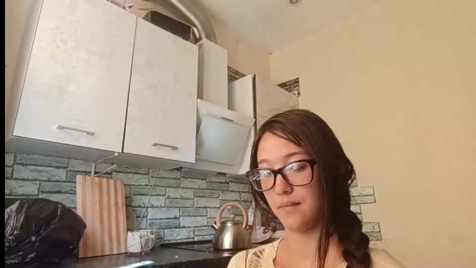 elouisevallian Adult Chat August 27, 2026