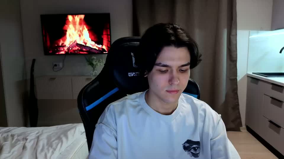 travisrivas Adult Chat August 27, 2026
