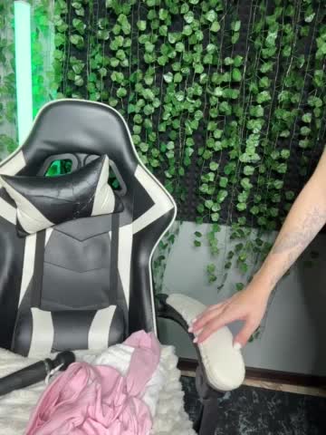 Eva_Kit Adult Chat August 27, 2026