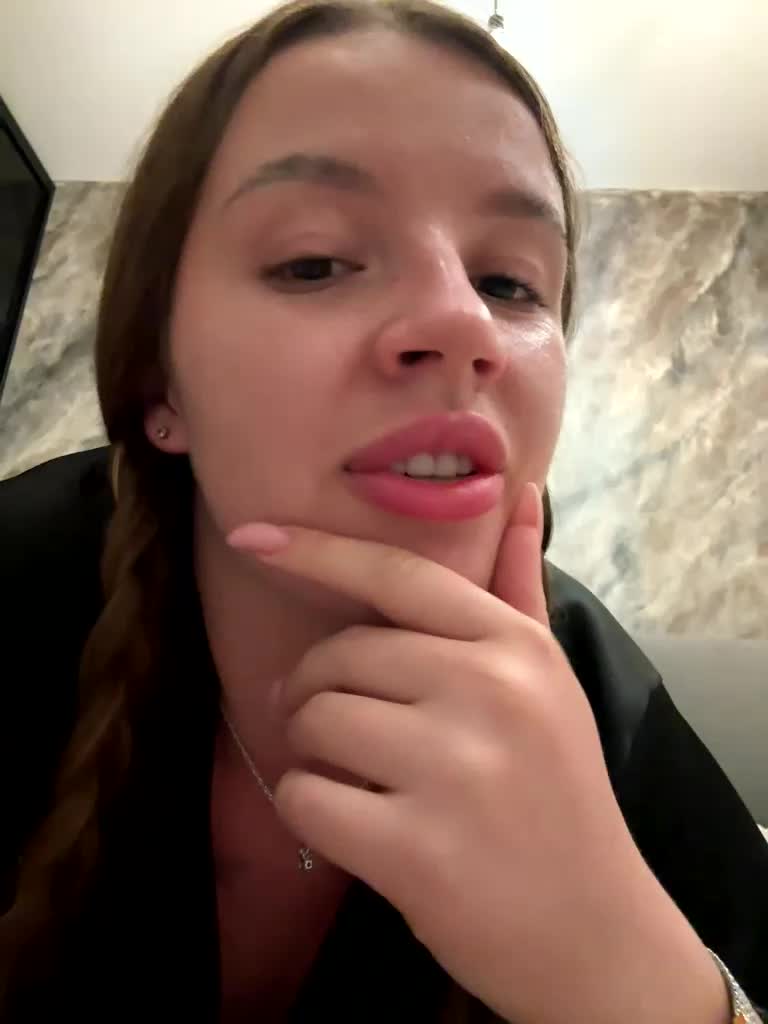 Rosalinelov Adult Chat August 27, 2026