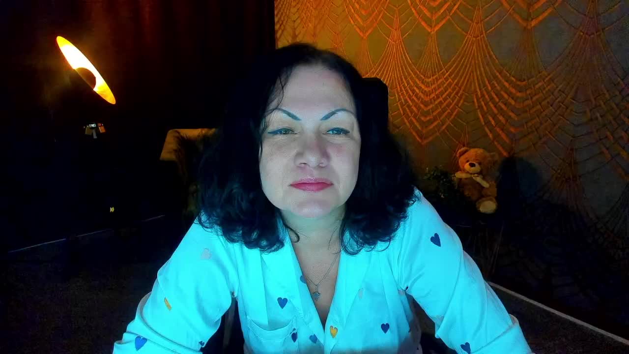IrissMoon Adult Chat August 27, 2026