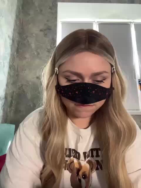 linaaaz Adult Chat August 27, 2026