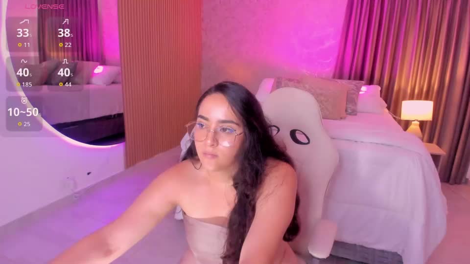 viiolet_rosee Adult Chat August 27, 2026