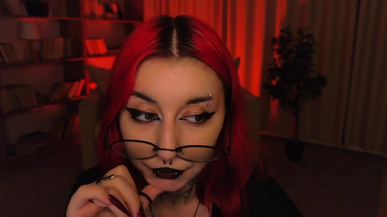 MistressMarcelline Adult Chat August 27, 2026