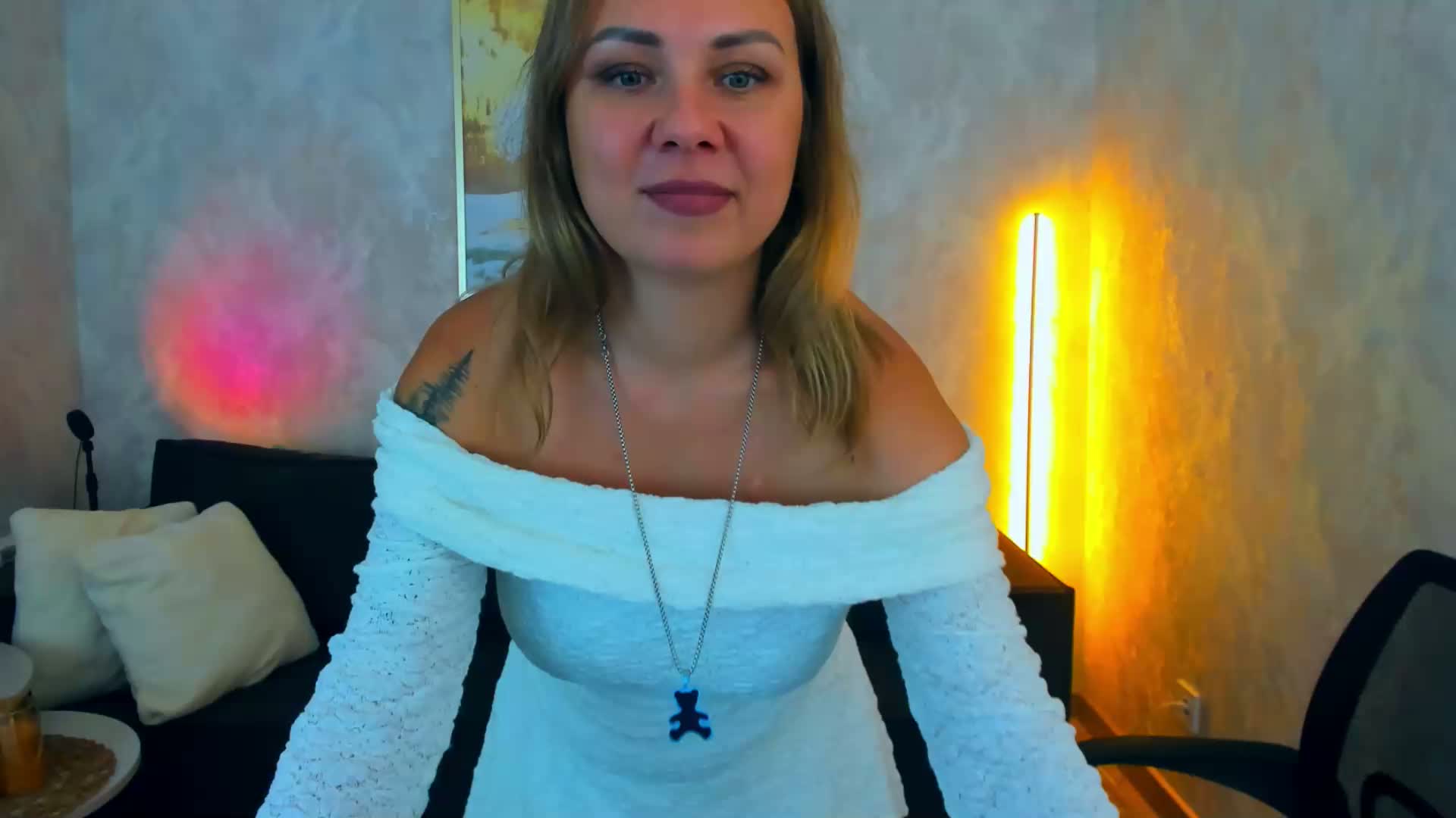 EllenWestern Adult Chat August 27, 2026