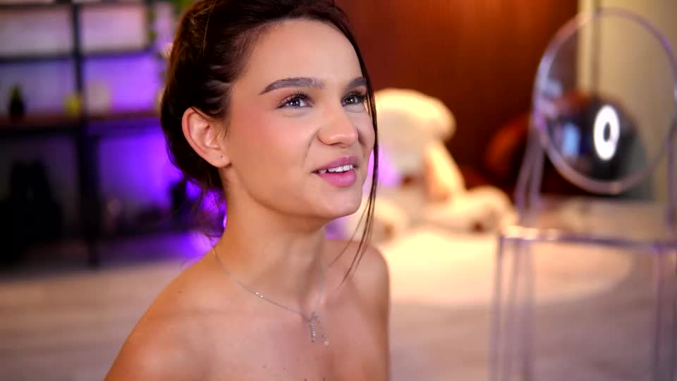 lena_laurent Adult Chat August 28, 2026