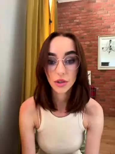 LolaQueena Adult Chat August 28, 2026