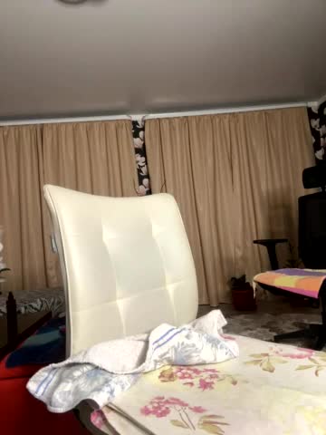 Pink-Lips Adult Chat August 28, 2026