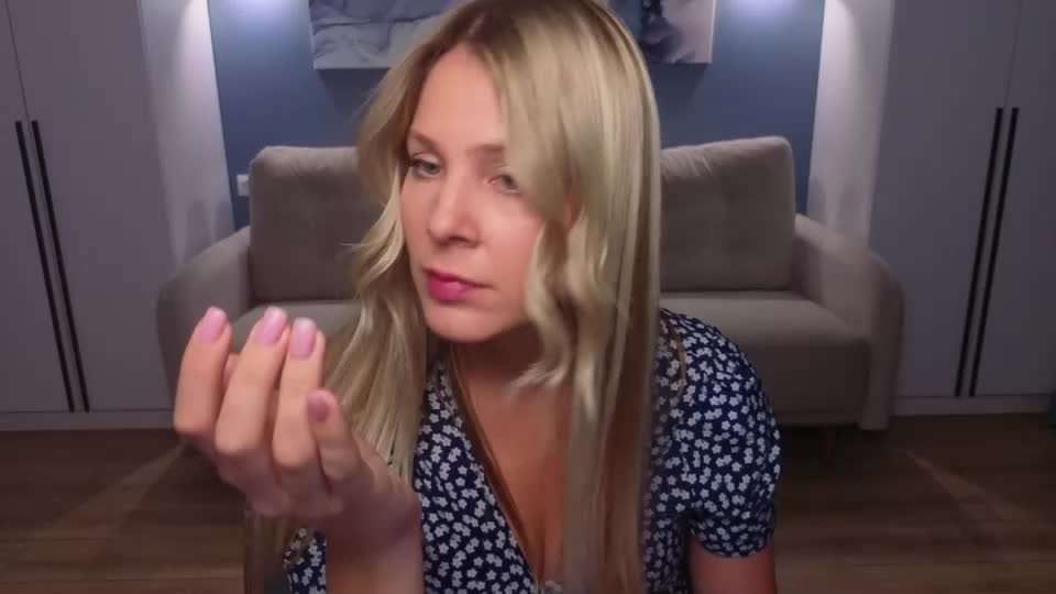 melaniebennett Adult Chat August 27, 2026