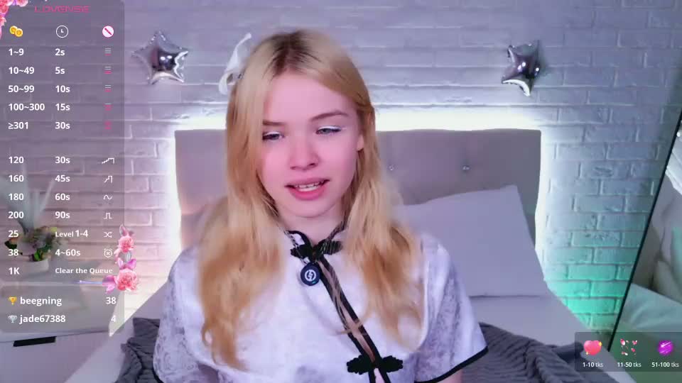 chloewells Adult Chat August 27, 2026