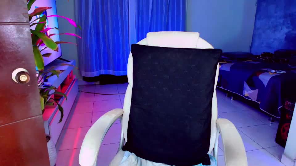 lizagothdoll Adult Chat August 28, 2026