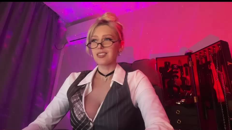 liya_ray Adult Chat August 28, 2026