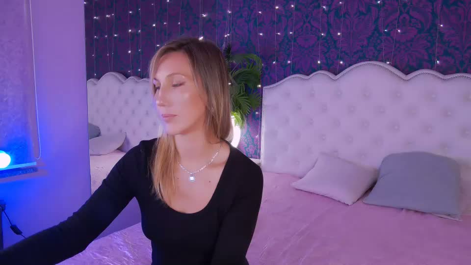 elizamayers Adult Chat August 28, 2026