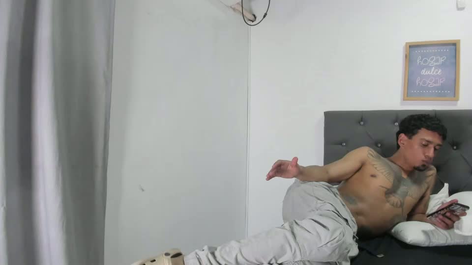 latin_couple20y Adult Chat August 29, 2026