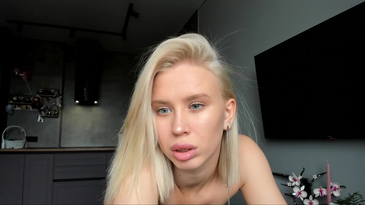 Sunlovv Adult Chat August 29, 2026